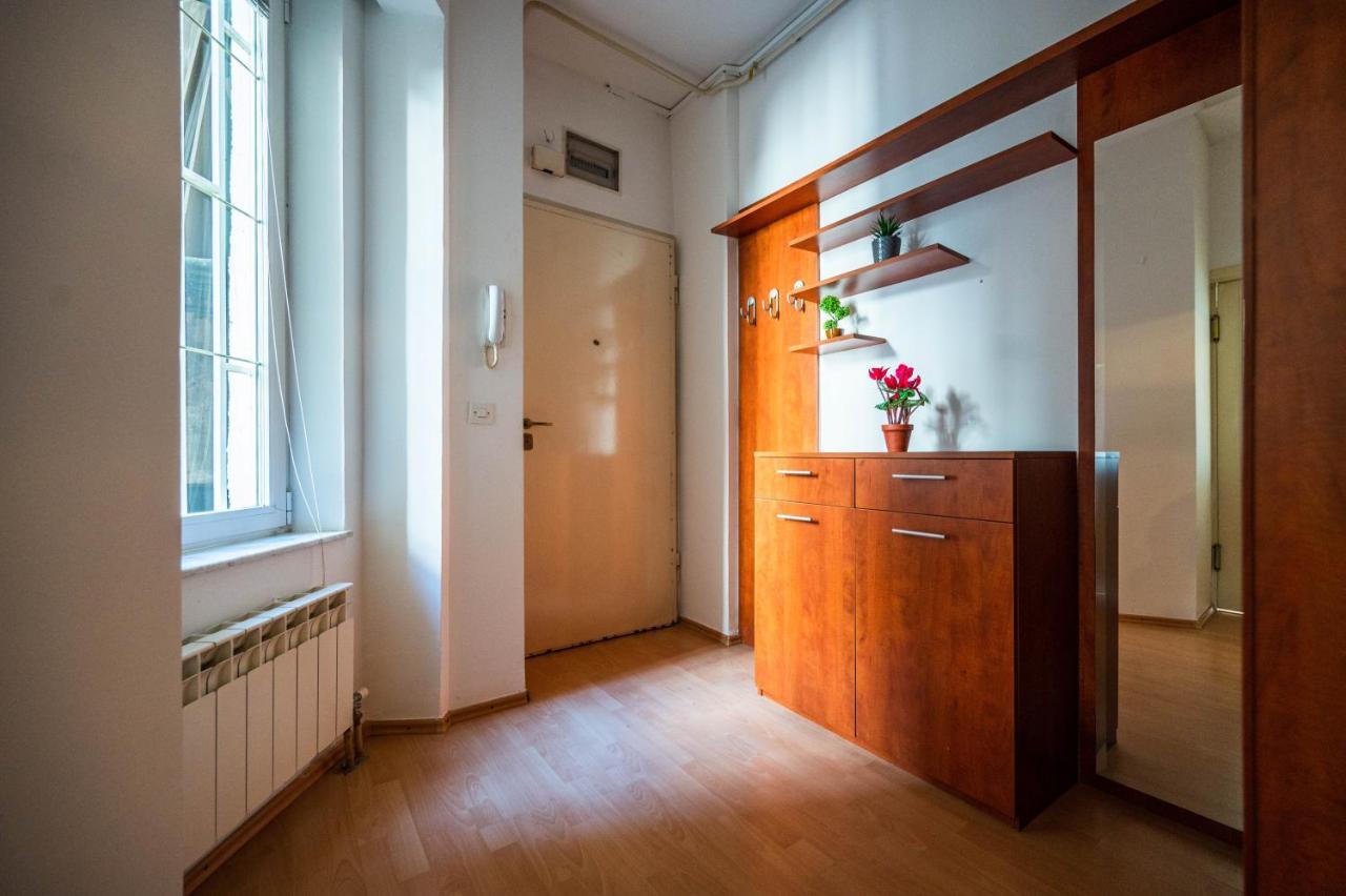 Bright And Modern 1Bdr Apartment In The Center 塞拉耶佛 外观 照片